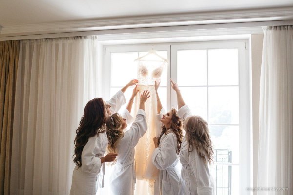 сборы невесты с подружками