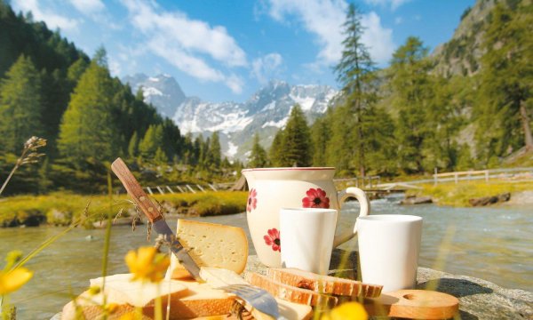 завтрак в альпах