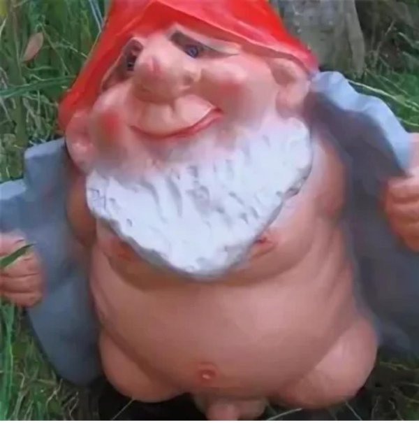 садовая фигурка гномик