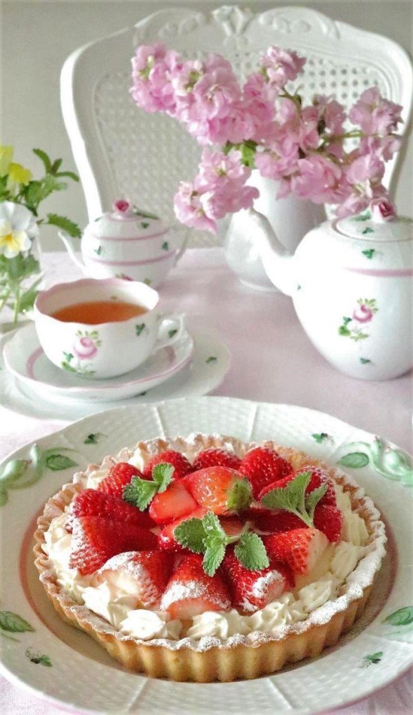 клубничный пирог