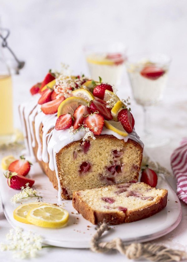 клубничный торт