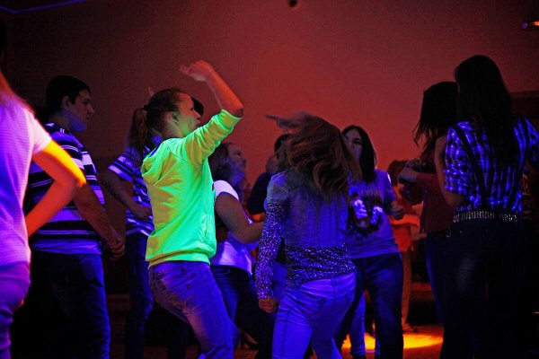 молодежная дискотека