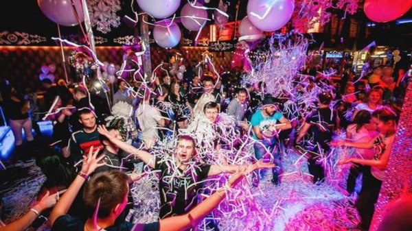 бумажное шоу