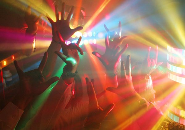 закрытые танцевальные вечеринки