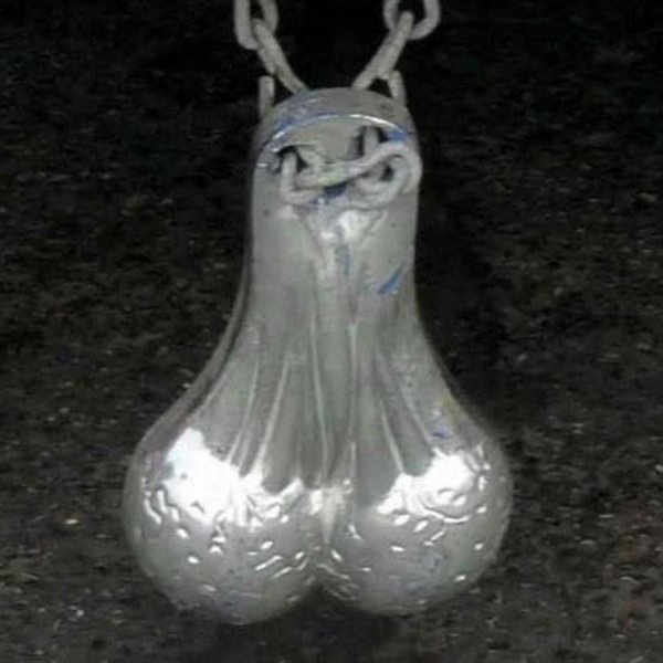 железные яйца