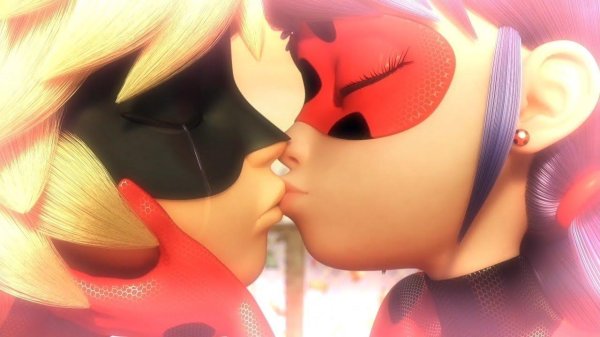 поцелуй леди баг и супер кот