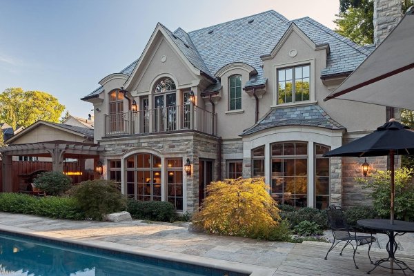 стили загородных домов