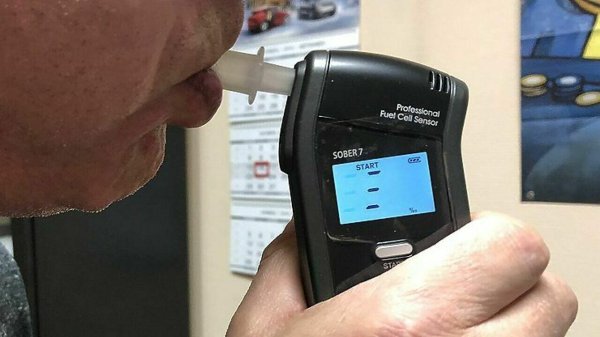 профессиональный алкотестер