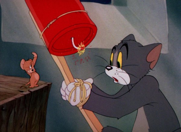 том бьет джерри кочергой