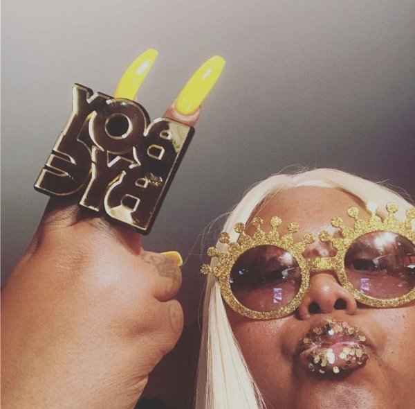 маникюр звезд