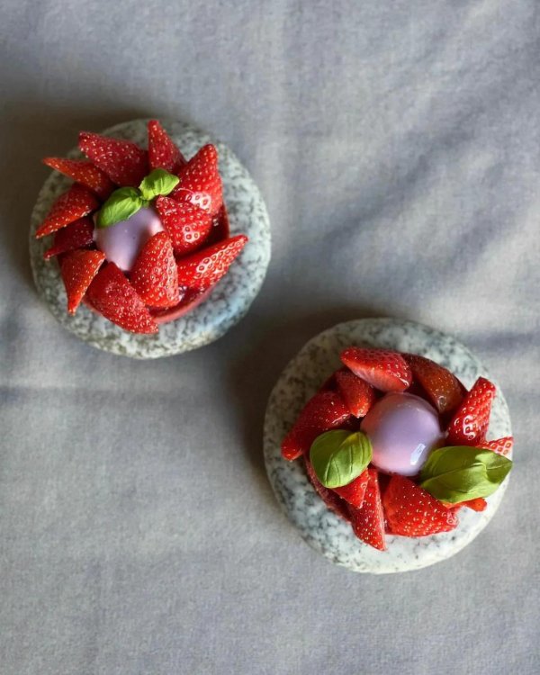 клубника муляж