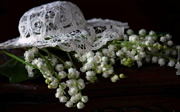 цветок ландыш