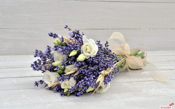 букет невесты из лаванды