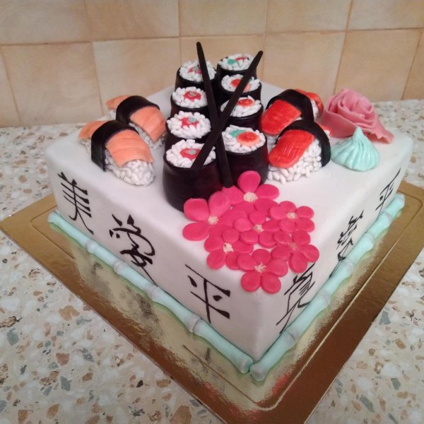 торт в виде суши