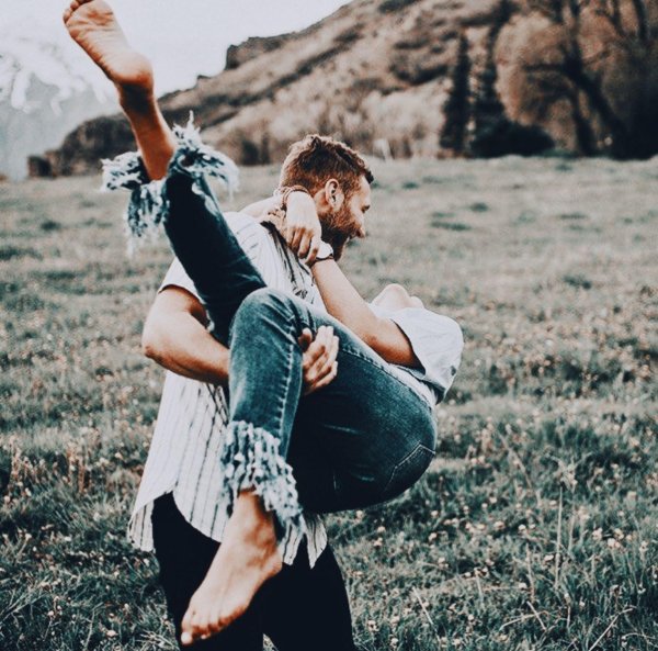 счастливые влюбленные