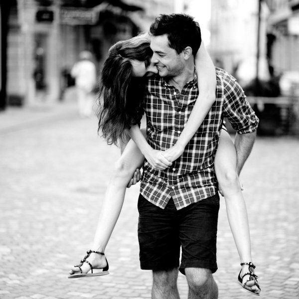 девушки парни