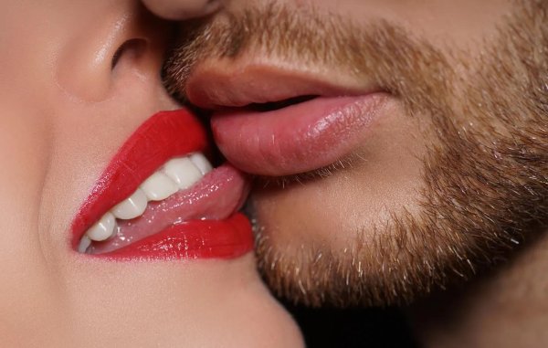 страстные губы