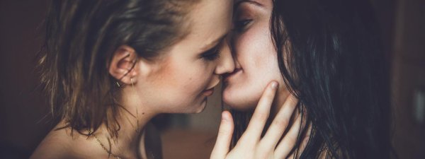 любовь двух девушек