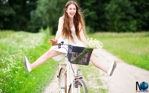 велосипед в поле