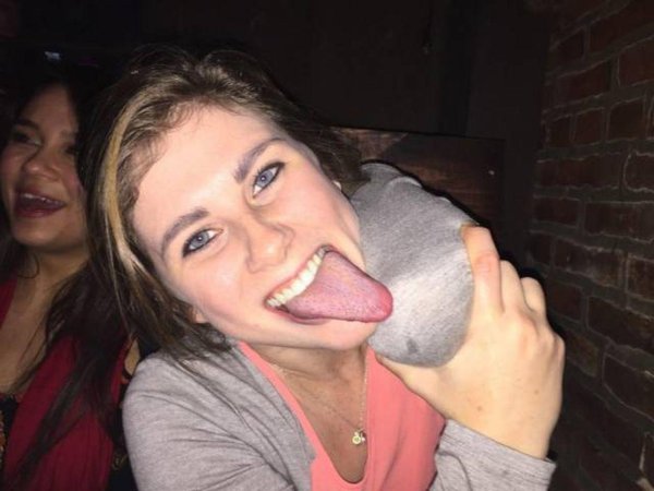 самый длинный язык у человека