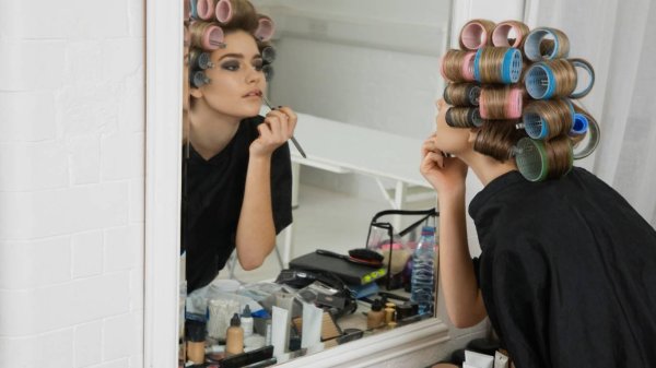 собираюсь на работу