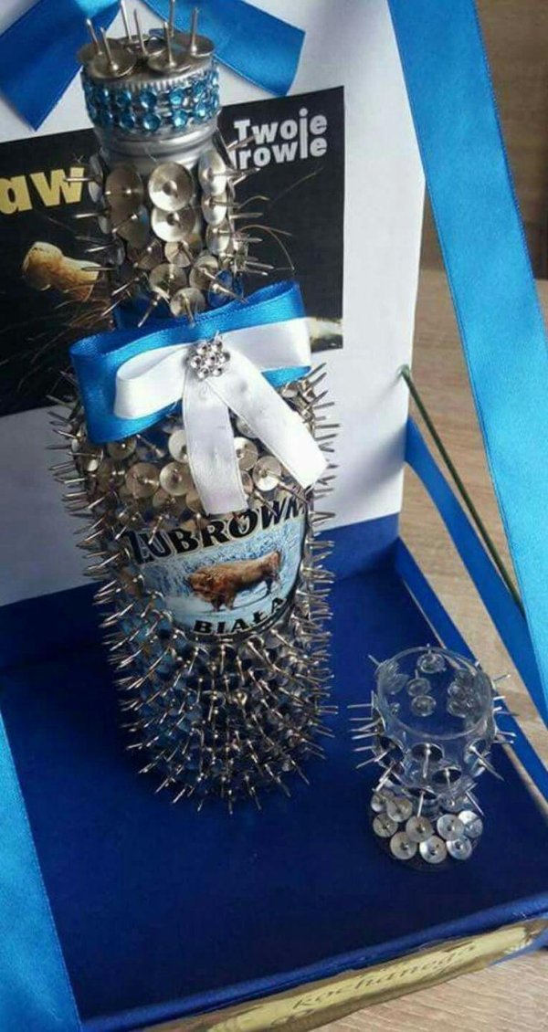 украсить бутылку