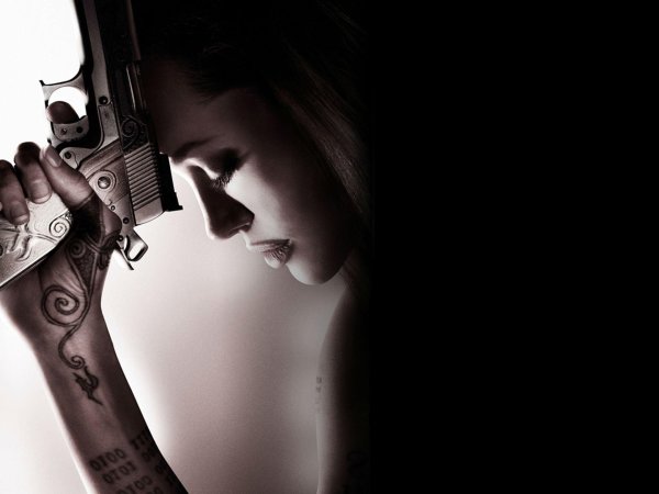 анджелина джоли особо опасен