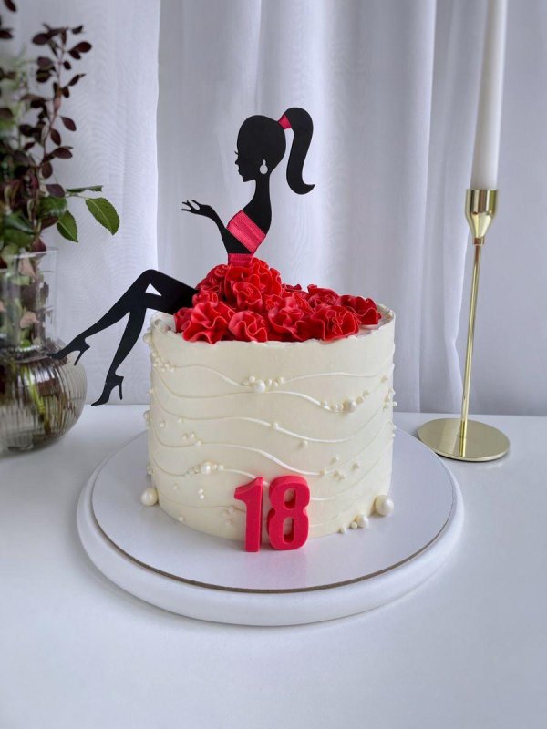 торт с девушкой