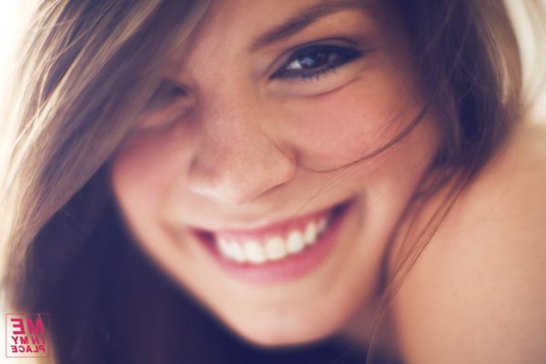 девушки с красивой улыбкой