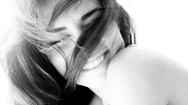 девушки черно белые