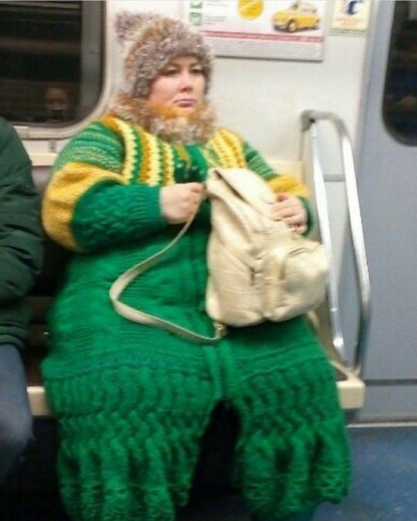 модницы в метро