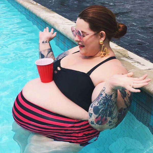 тесс холидей