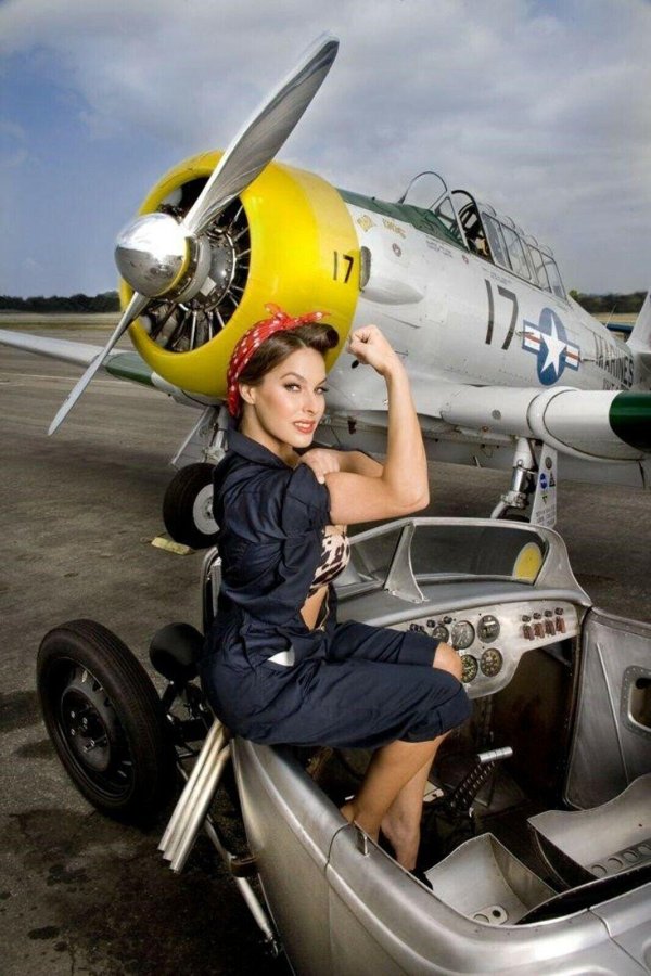 девушки на американских самолетах