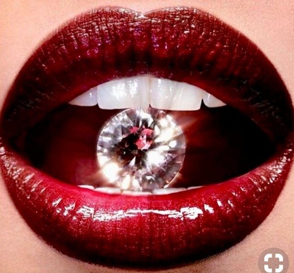 женские губы