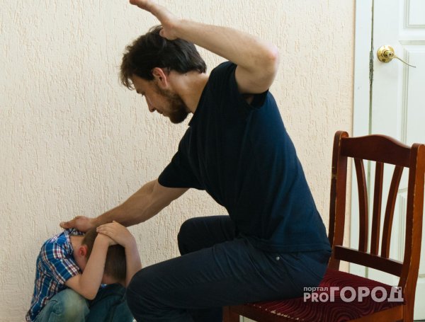 сериал отец избивает сына