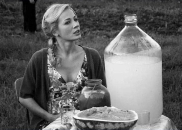 бутыль самогона