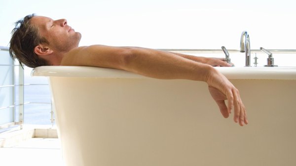 горячая ванна