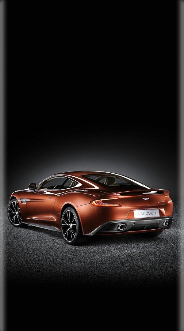 автомобиль aston martin