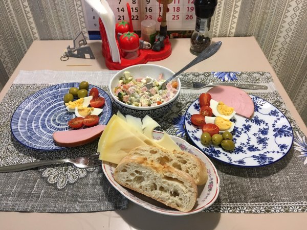 поздний завтрак