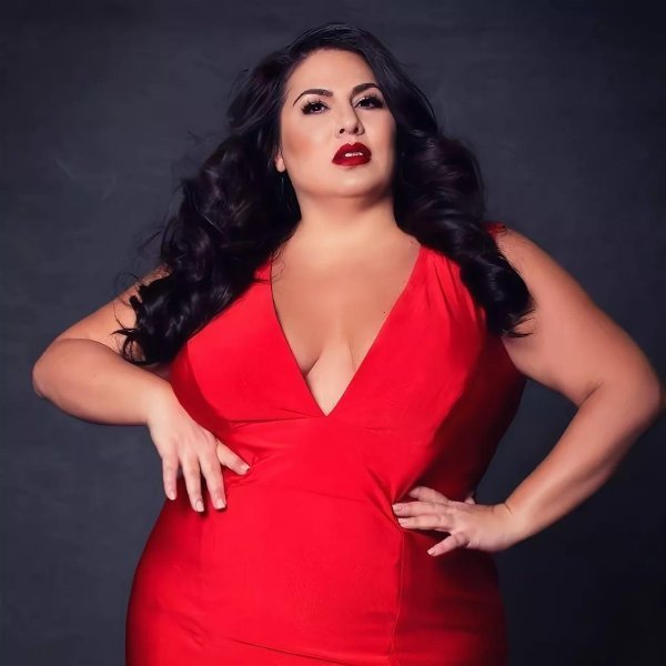 даниэла ломбарди plus size