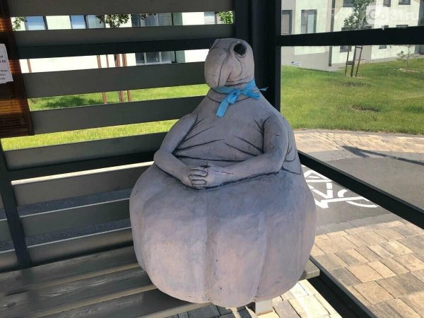 памятник ждуну в зеленограде