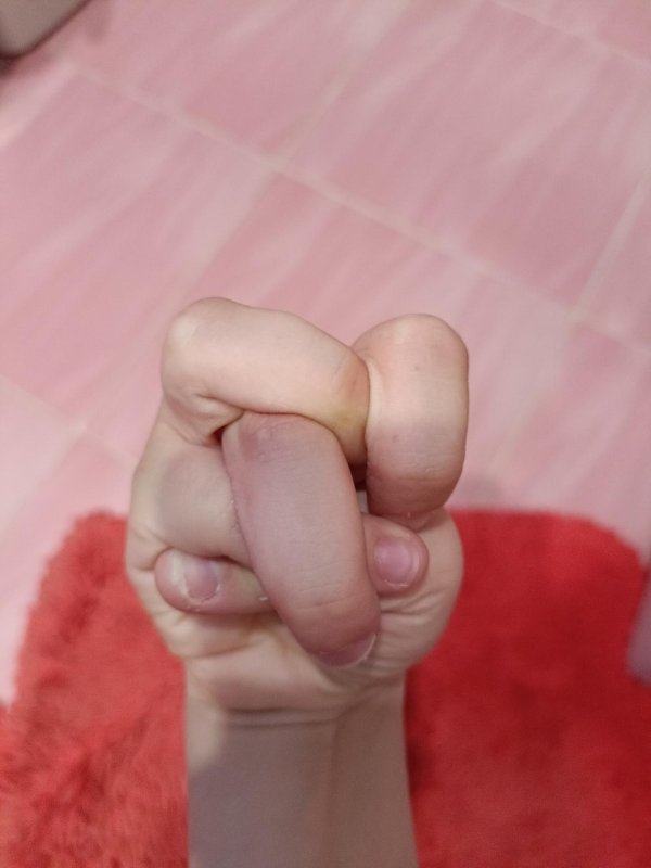 большие пальцы