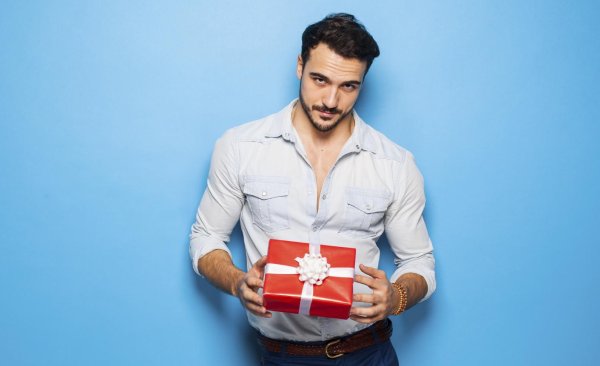 подарки мужчинам на день рождения