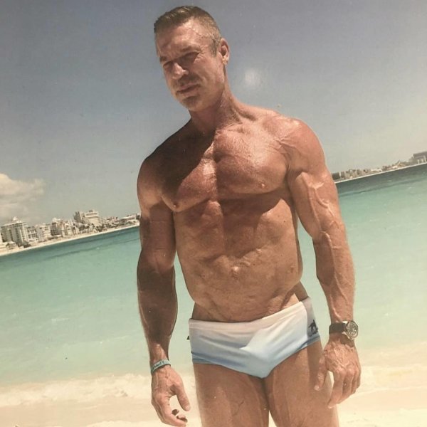 50 летний качок