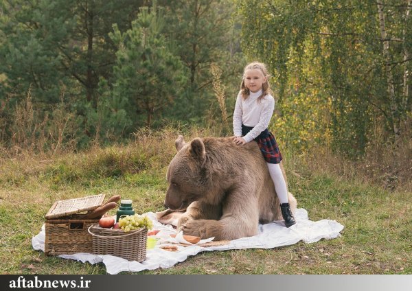 дружить по русски девочка с медведем