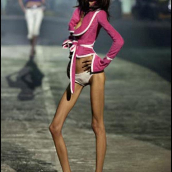 худые смешные девушки