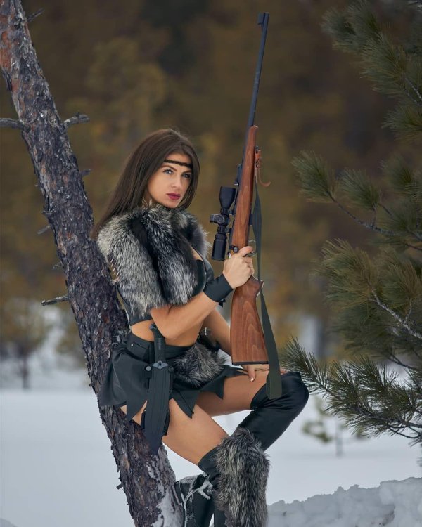 девушка охотница