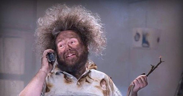 ударило током