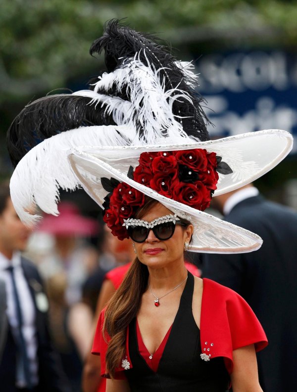 странные шляпы