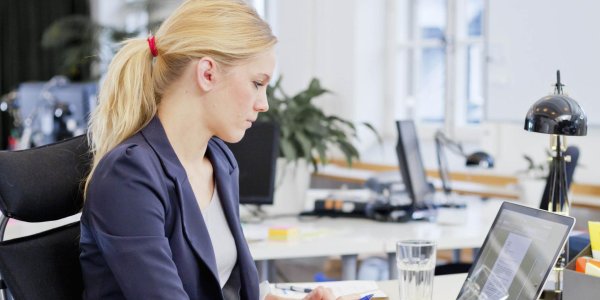 офисный работник